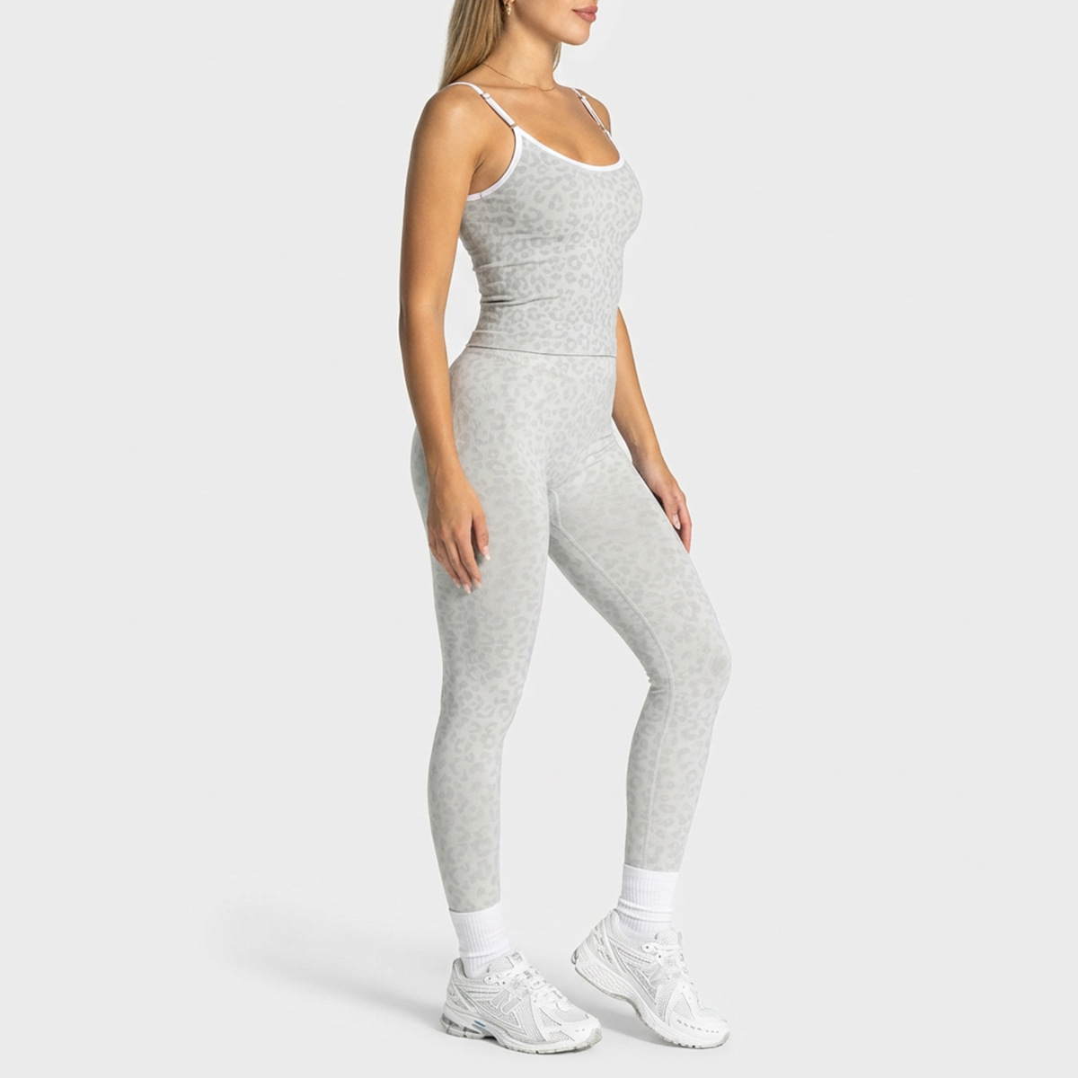 sports clothing manufacturers