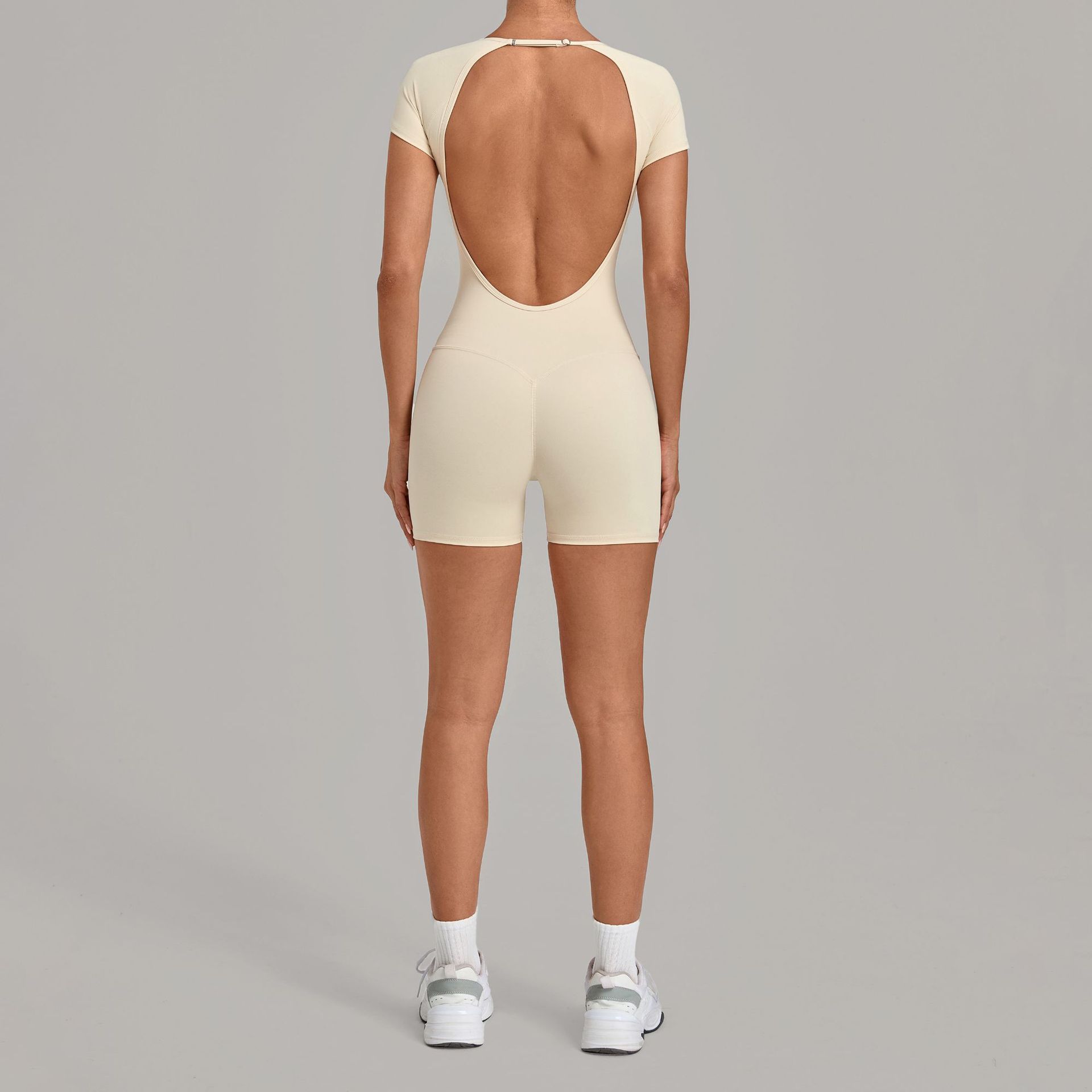 activewear distributors