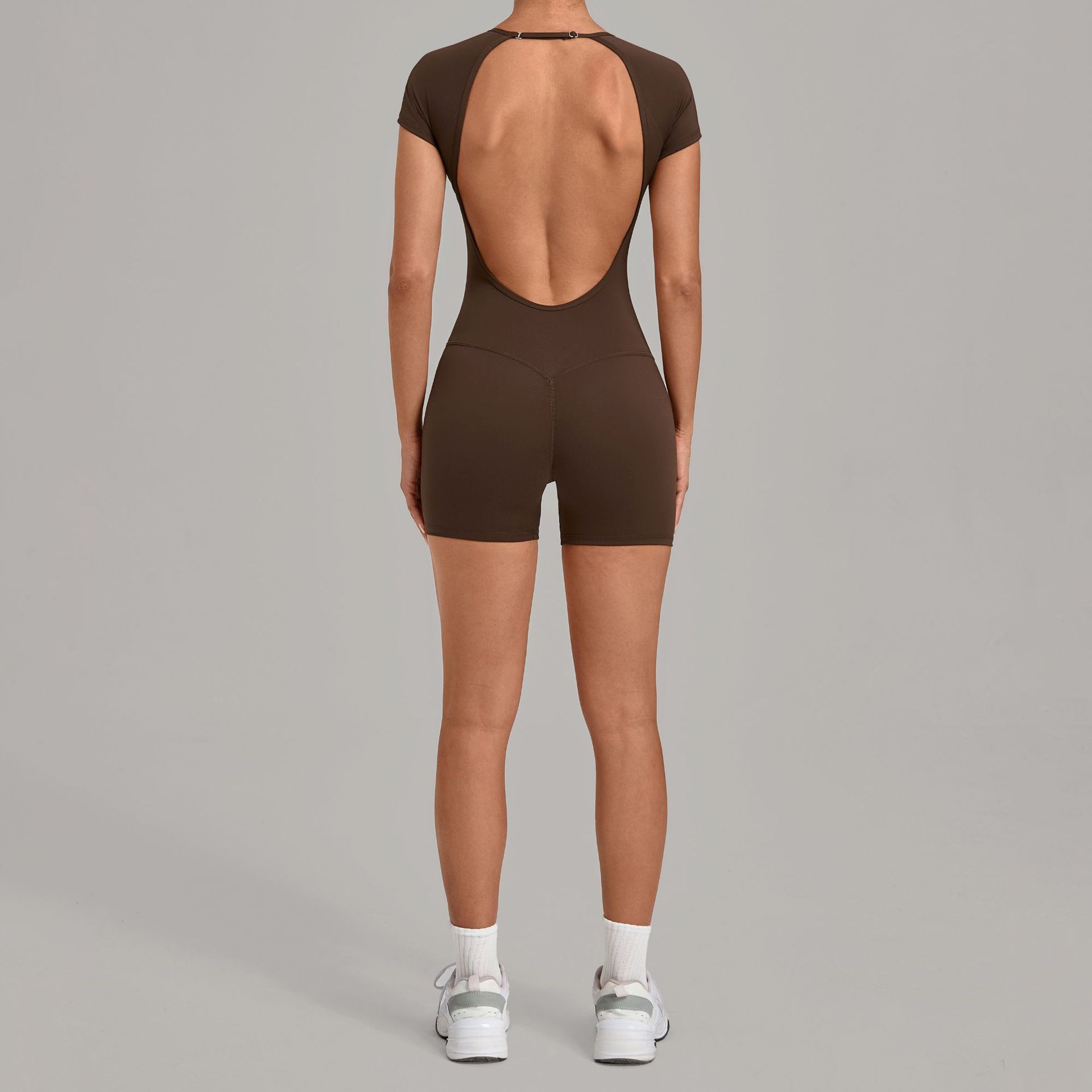 activewear distributors